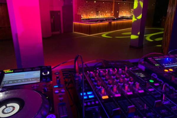 Ben Hesketh Nightclub DJ